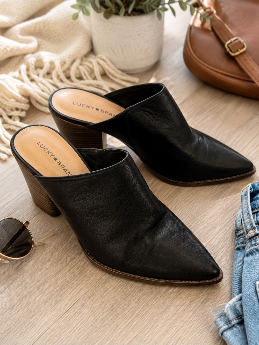 Lucky Brand Aronny Black Leather Mule Heels Pointed Toe Size 10M / 42